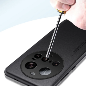 Coque antichoc cuir PU et fibre de carbone pour Xiaomi 15 Ultra rouge