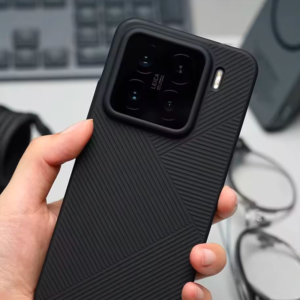 Coque fine mat fumé pour Xiaomi 15 noir