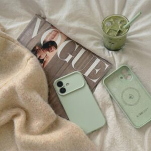 coque silicone magsafe pour iphone 17 tech protect sauge
