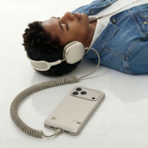 coque iphone 17 pro spigen pierre