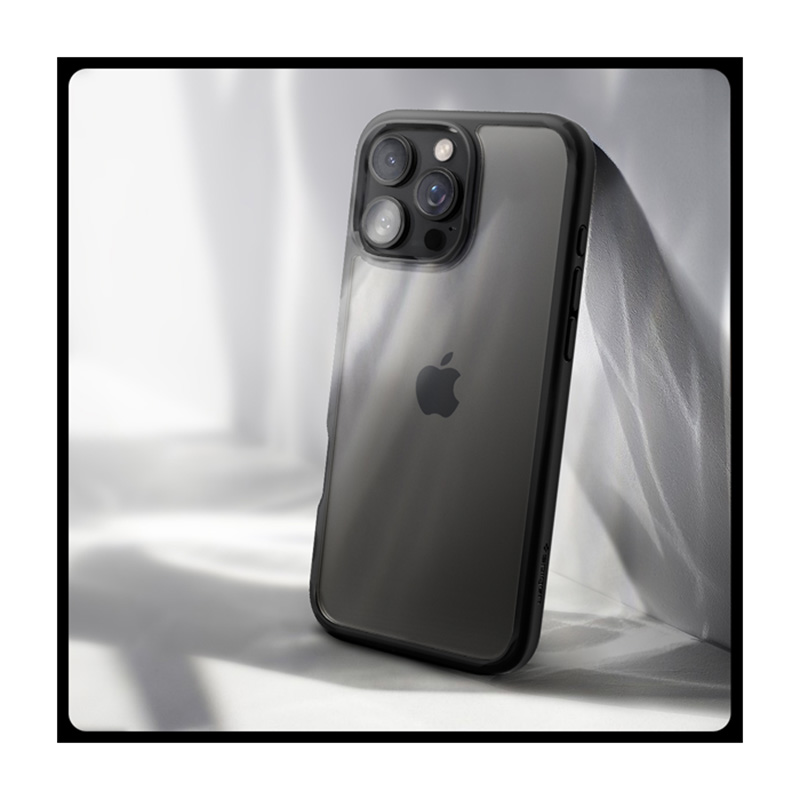 coque iphone 16 pro max ultra hybrid spigen noir mat