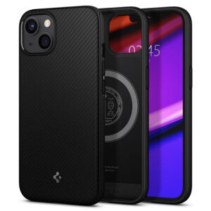 coque iphone 13 mag armor spigen noir mat