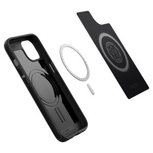 coque iphone 13 mag armor spigen noir mat