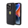 Coque iPhone 15 Pro Ferrari Quilted Metal Logo noire