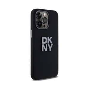 Coque iPhone 15 Pro Max DKNY Liquid Silicone Metal Logo noire — visuel 4